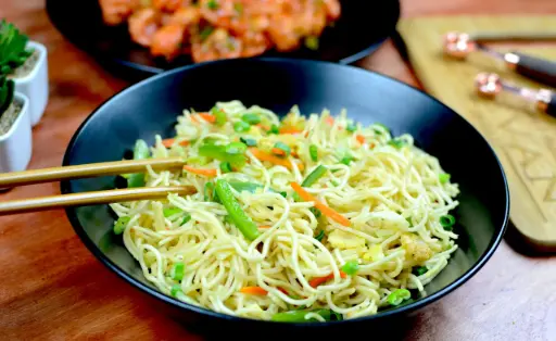VEG CANTONESE NOODLES